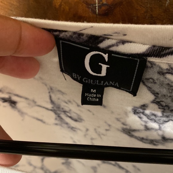 Long Sleeveless Top - Picture 3 of 5